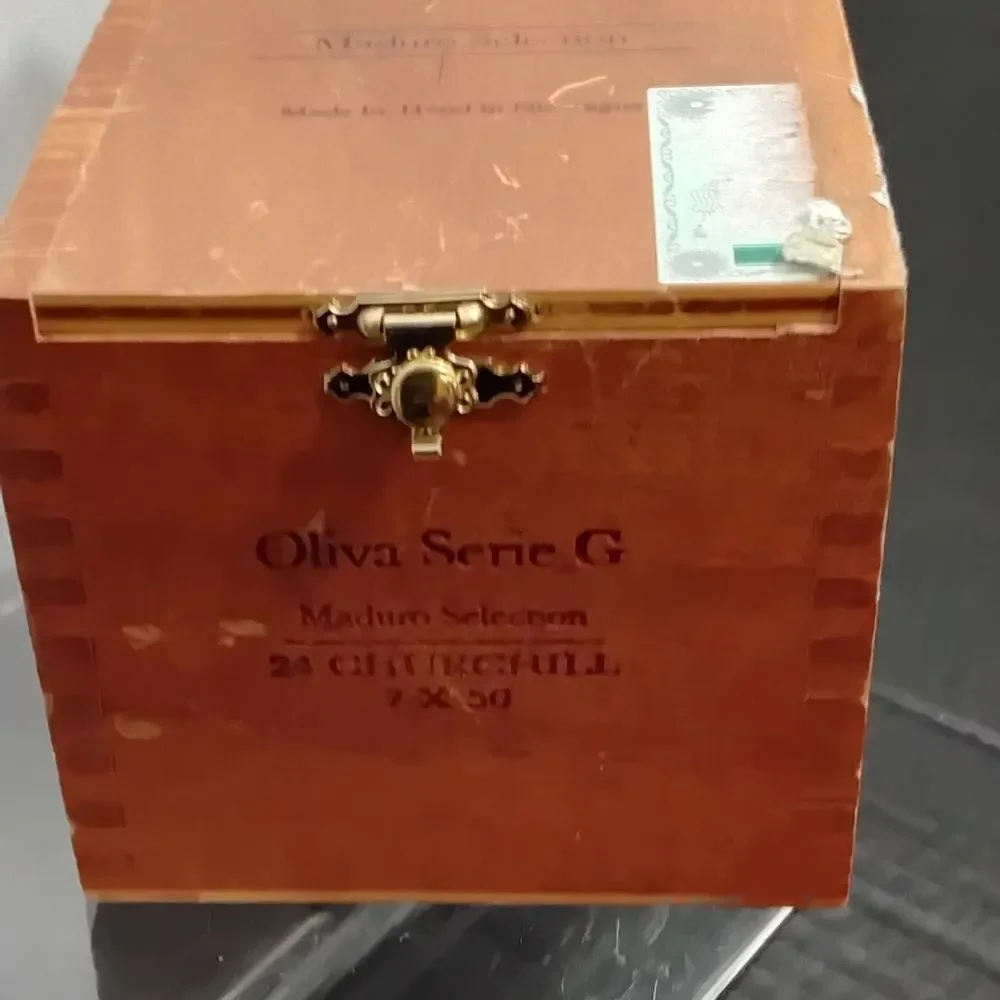 Oliva Serie G Wooden Cigar Box
